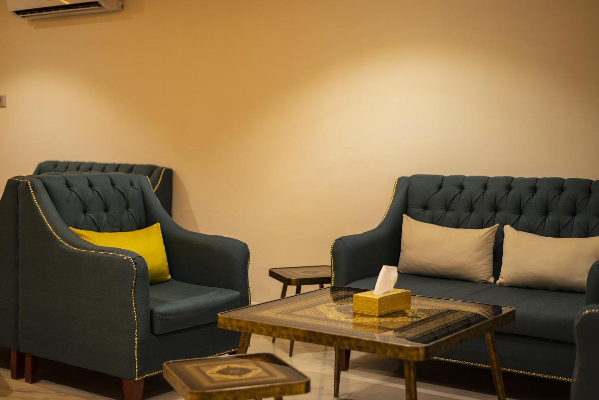 Aparthotel Quiet 9 By Quiet 4*