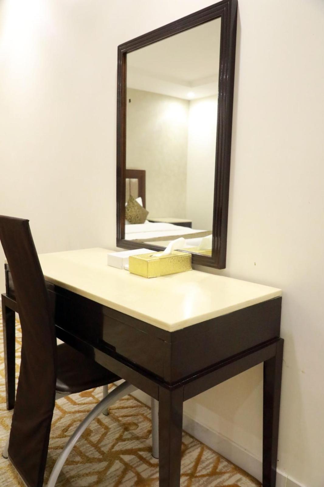 Aparthotel Quiet 9 By Quiet 4*